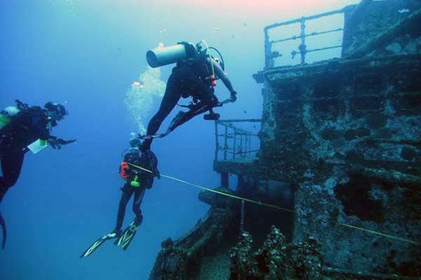 Lichadonisia old Shipwreck